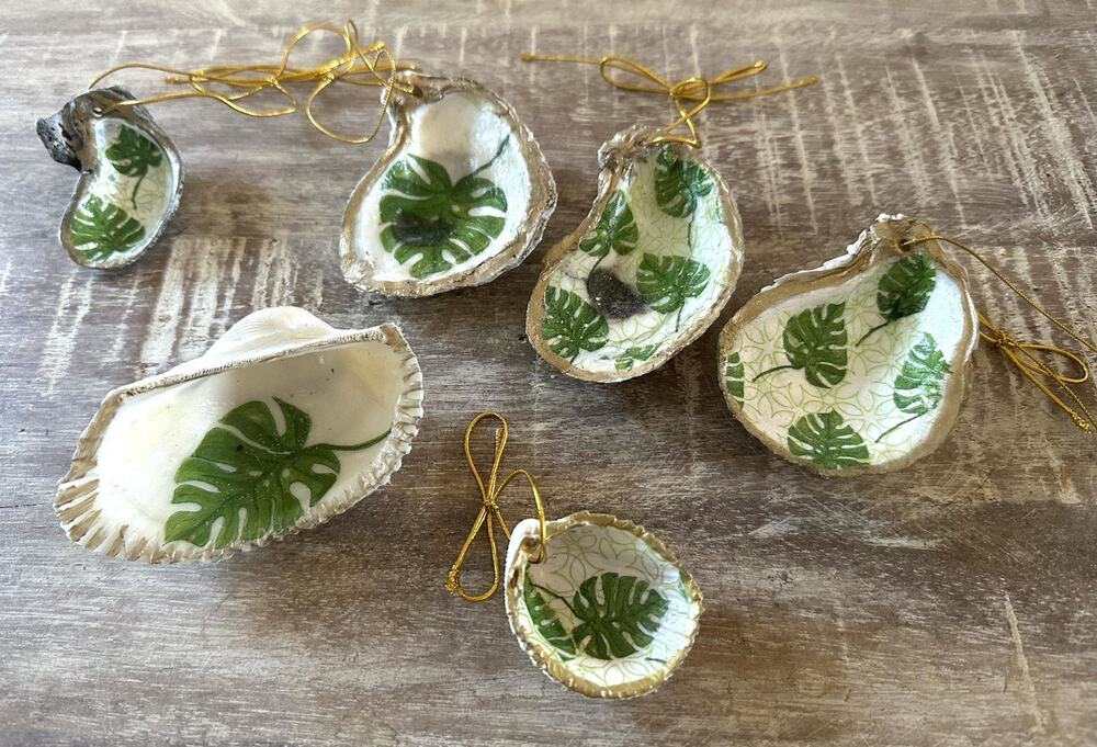 6 Decoupage Oyster Seashells Green & Gold Trinket Dish Ornaments Floral